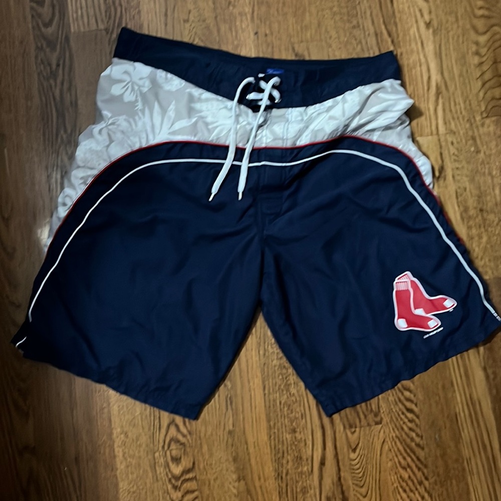 Genuine mlb merchandise. Good condition.